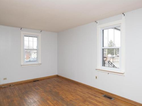 160 Masters Street, Thunder Bay, ON - Indoor Photo Showing Other Room