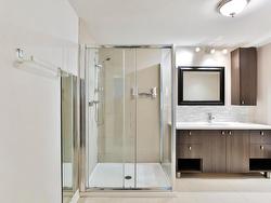 Ensuite bathroom - 