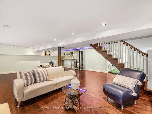 148 Cornwall Hts, Brampton, ON - Indoor Photo Showing Living Room