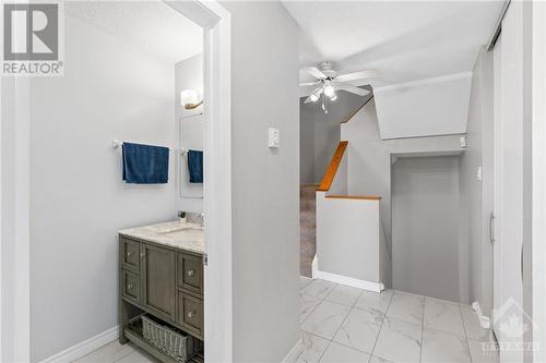 Entrance Hall and Half Bath - 2927 Fairlea Crescent, Ottawa, ON - Indoor