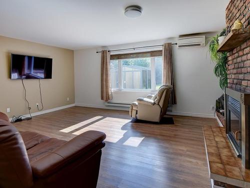 Salon - 2170 Route 125, Sainte-Julienne, QC - Indoor Photo Showing Living Room With Fireplace