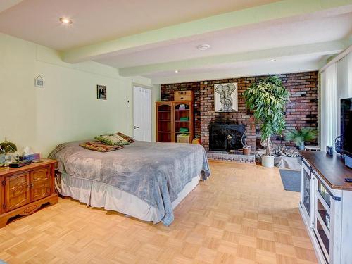 Master bedroom - 2170 Route 125, Sainte-Julienne, QC - Indoor Photo Showing Bedroom With Fireplace