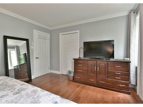 Bedroom - 57 Rue Des Pinsons, Saint-Basile-Le-Grand, QC - Indoor Photo Showing Bedroom