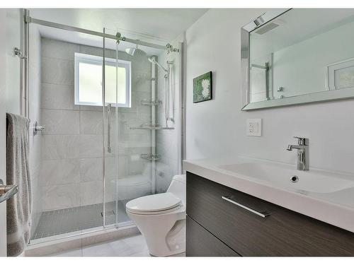 Bathroom - 57 Rue Des Pinsons, Saint-Basile-Le-Grand, QC - Indoor Photo Showing Bathroom