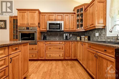 328 Humphries Road, Renfrew, ON - Indoor Photo Showing Kitchen