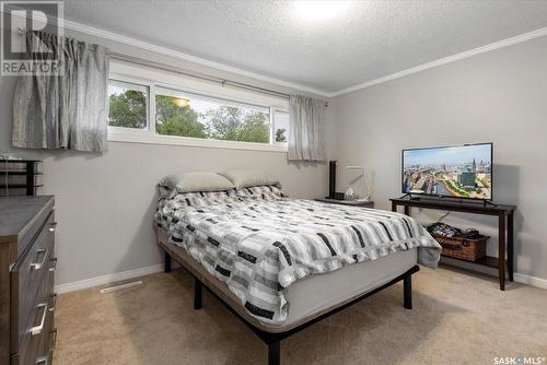 3920 18Th Avenue, Regina, SK - Indoor Photo Showing Bedroom