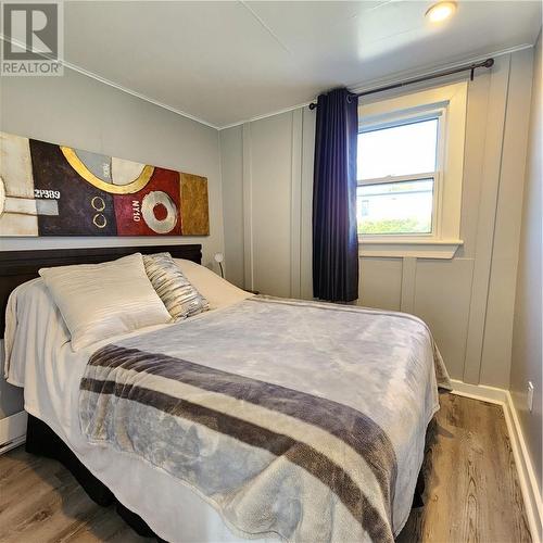 4551 Long Lake Road, Sudbury, ON - Indoor Photo Showing Bedroom