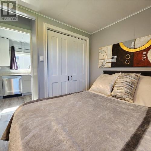 4551 Long Lake Road, Sudbury, ON - Indoor Photo Showing Bedroom