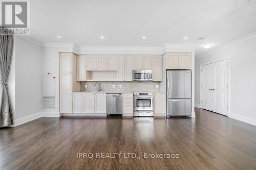 Gph22 - 100 Harrison Garden Boulevard, Toronto (Willowdale East), ON - Indoor Photo Showing Kitchen With Stainless Steel Kitchen With Upgraded Kitchen