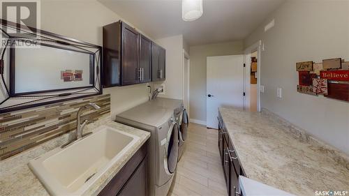 Dreamer'S Acres, Lumsden Rm No. 189, SK - Indoor Photo Showing Laundry Room