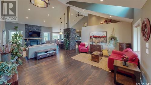 Dreamer'S Acres, Lumsden Rm No. 189, SK - Indoor Photo Showing Living Room