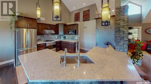 Dreamer'S Acres, Lumsden Rm No. 189, SK - Indoor Photo Showing Kitchen With Stainless Steel Kitchen With Upgraded Kitchen