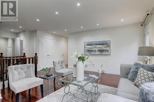 24 Pullman Road, Vaughan (Patterson), ON - Indoor Photo Showing Living Room