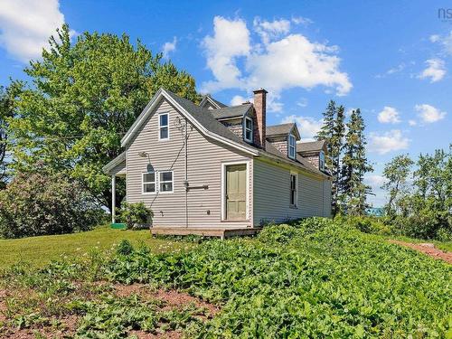 9396 Highway 311, Waughs River, NS 