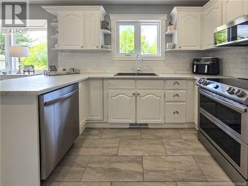 30 Gorman Boulevard, Nelson, NB - Indoor Photo Showing Kitchen With Stainless Steel Kitchen