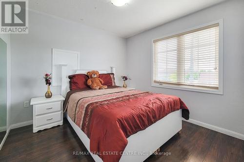 175 Garth Massey Drive, Cambridge, ON - Indoor Photo Showing Bedroom