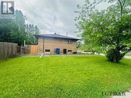 21 Albany St, Kapuskasing, ON - Outdoor