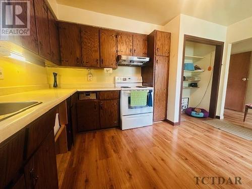 21 Albany St, Kapuskasing, ON - Indoor Photo Showing Kitchen