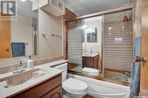 231 Marcotte Way, Saskatoon, SK - Indoor Photo Showing Bathroom