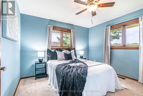 106 Riley Lane, Kawartha Lakes, ON - Indoor Photo Showing Bedroom