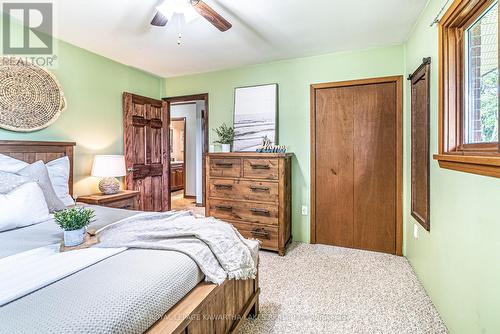106 Riley Lane, Kawartha Lakes, ON - Indoor Photo Showing Bedroom