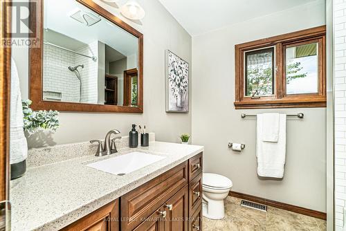 106 Riley Lane, Kawartha Lakes, ON - Indoor Photo Showing Bathroom