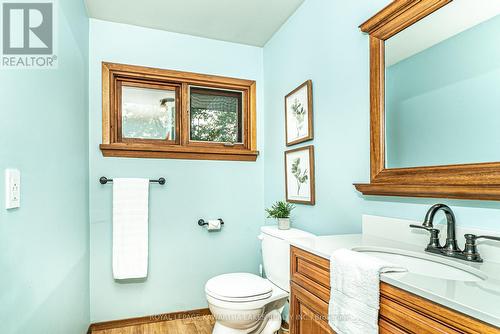 106 Riley Lane, Kawartha Lakes, ON - Indoor Photo Showing Bathroom