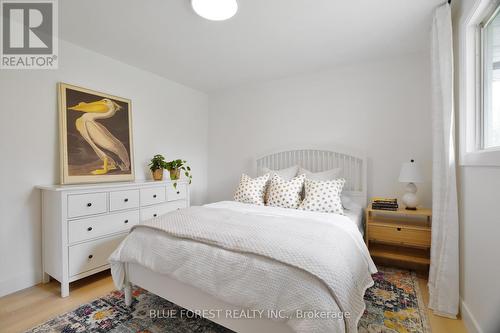 266 Highview Crescent, London, ON - Indoor Photo Showing Bedroom