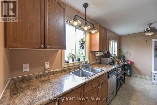 10 Joshua Court, Orillia, ON - Indoor Photo Showing Kitchen With Double Sink