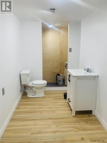 24 Cedar Street, Kapuskasing, ON - Indoor Photo Showing Bathroom