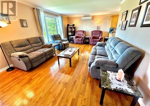 93 Goose Bay Drive, Musgravetown, NL - Indoor Photo Showing Living Room