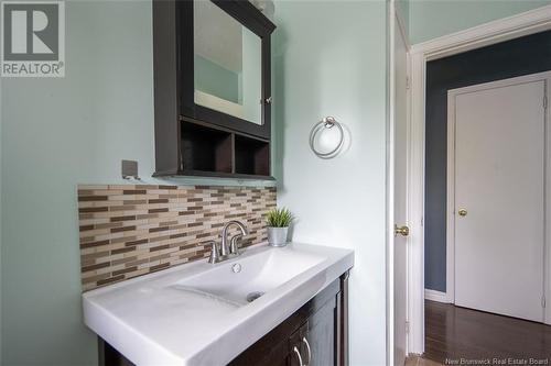 50 Hazen Court, Fredericton, NB - Indoor Photo Showing Bathroom