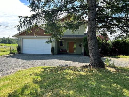 5018 Headquarters Rd, Courtenay, BC 