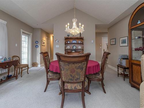 359-4488 Chatterton Way, Saanich, BC - Indoor Photo Showing Dining Room