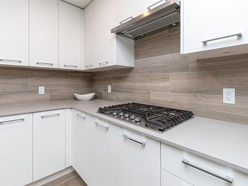 509-960 Reunion Ave, Langford, BC - Indoor Photo Showing Kitchen