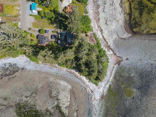 1009 Beach Rd, Ucluelet, BC 