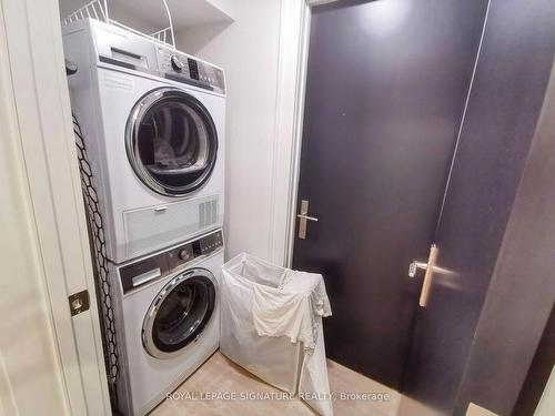 Bsmt-20 Lukow Terr, Toronto, ON - Indoor Photo Showing Laundry Room