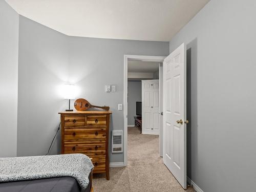 211-225 Kettle View Road, Big White, BC - Indoor Photo Showing Bedroom