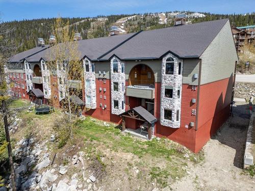 211-225 Kettle View Road, Big White, BC - Outdoor