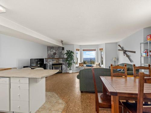 211-225 Kettle View Road, Big White, BC - Indoor With Fireplace