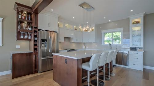 1265 Toovey Road, Kelowna, BC - Indoor Photo Showing Kitchen With Stainless Steel Kitchen With Upgraded Kitchen