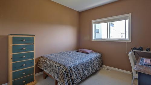 1265 Toovey Road, Kelowna, BC - Indoor Photo Showing Bedroom