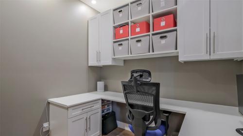 1265 Toovey Road, Kelowna, BC - Indoor Photo Showing Office