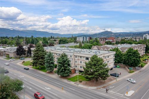 101-1610 Gordon Drive, Kelowna, BC - Outdoor With View