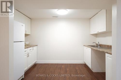1643 Ravenwood Drive, Peterborough, ON - Indoor Photo Showing Kitchen