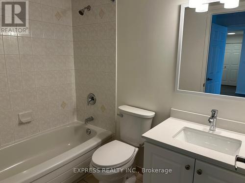 Lph01 - 39 Pemberton Avenue, Toronto, ON - Indoor Photo Showing Bathroom