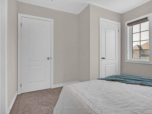 61 Jack Potts Way, Clarington, ON - Indoor Photo Showing Bedroom