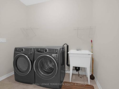 61 Jack Potts Way, Clarington, ON - Indoor Photo Showing Laundry Room