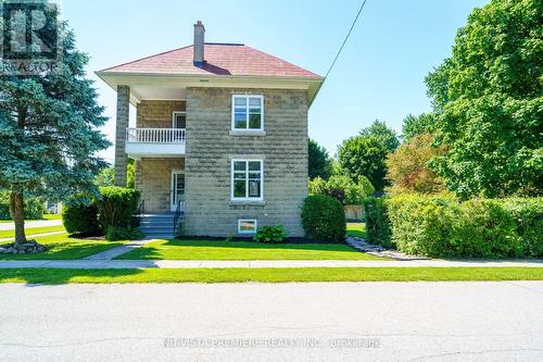 441 Queen Street, Perth South (51 - Blanshard Twp), ON - Outdoor With Balcony