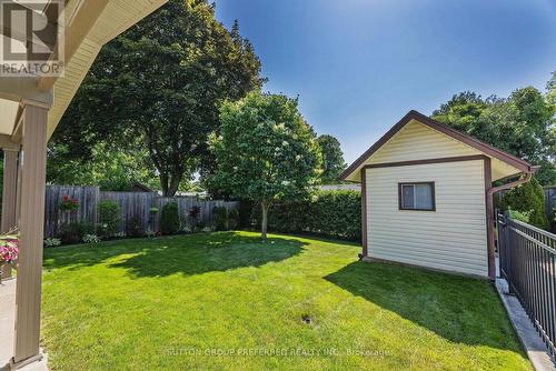 6 Conifer Crescent, London, ON - Outdoor